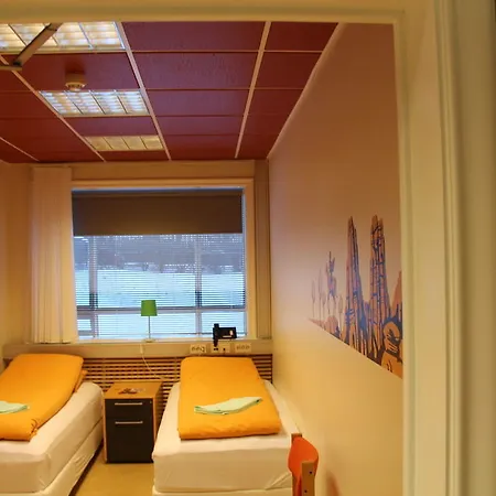 Hotel Ice Hostel 2*